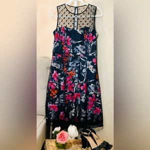 Eliza J Dress Size 8 suitable for preteen through 99 🤍